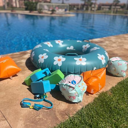 Mini-Villa Situee Dans Une Residence Prestigia A Marrakech, Avec Une Vue Sur La Piscine Et Le Golf Une Securite 24H Sur 24 Et Une Proximite Ideale De L Aeroport 5 Minutes C Est Une Offre Parfaite Pour Des Vacances Маракеш Екстериор снимка
